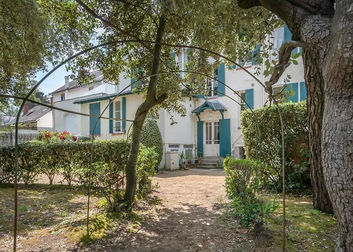 130m De La ! à 4 Appartamento