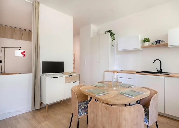 130m De La ! Sejour A 4